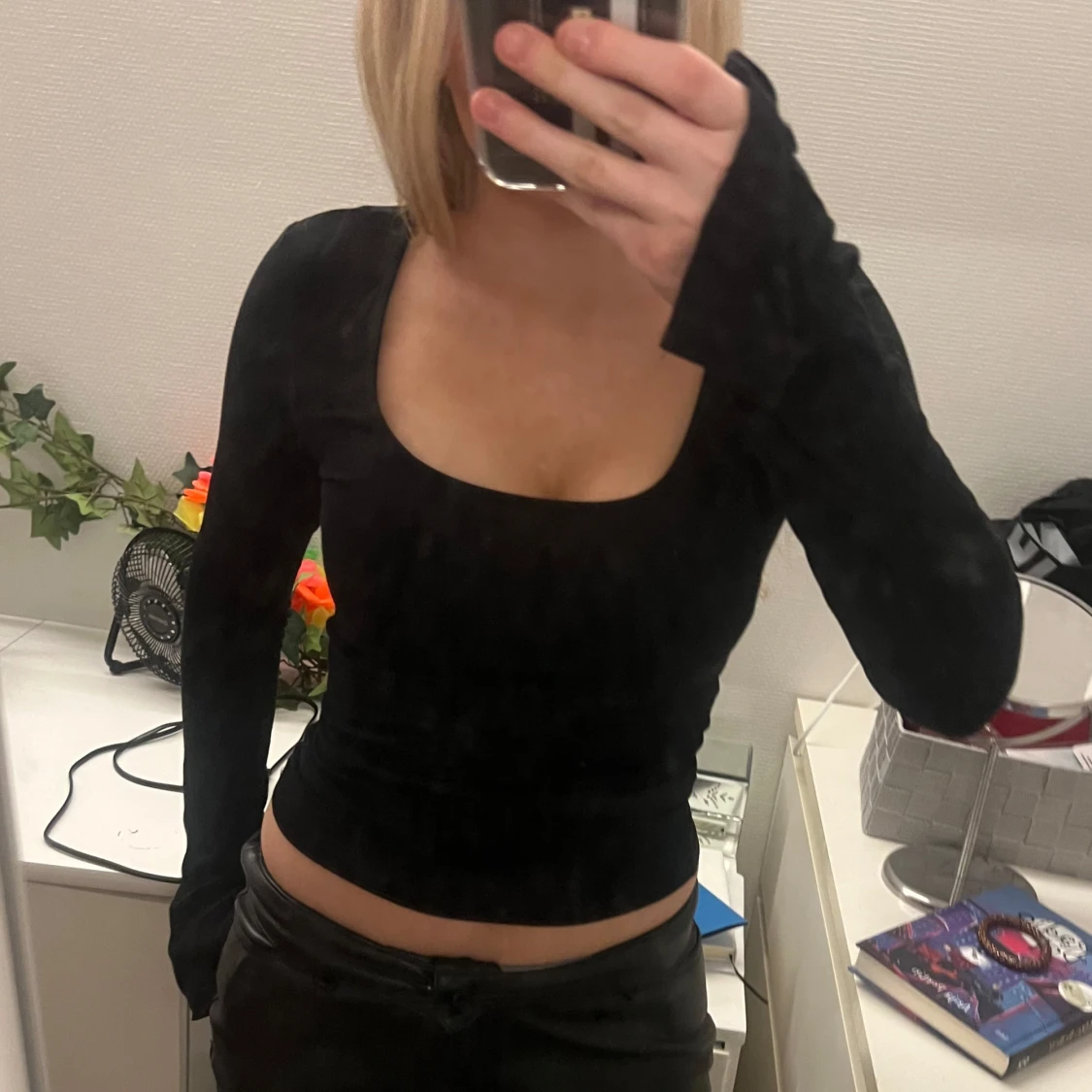 Svart långärmad topp