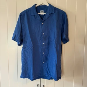 Bowlingshirt - Size small Använd 1 gång