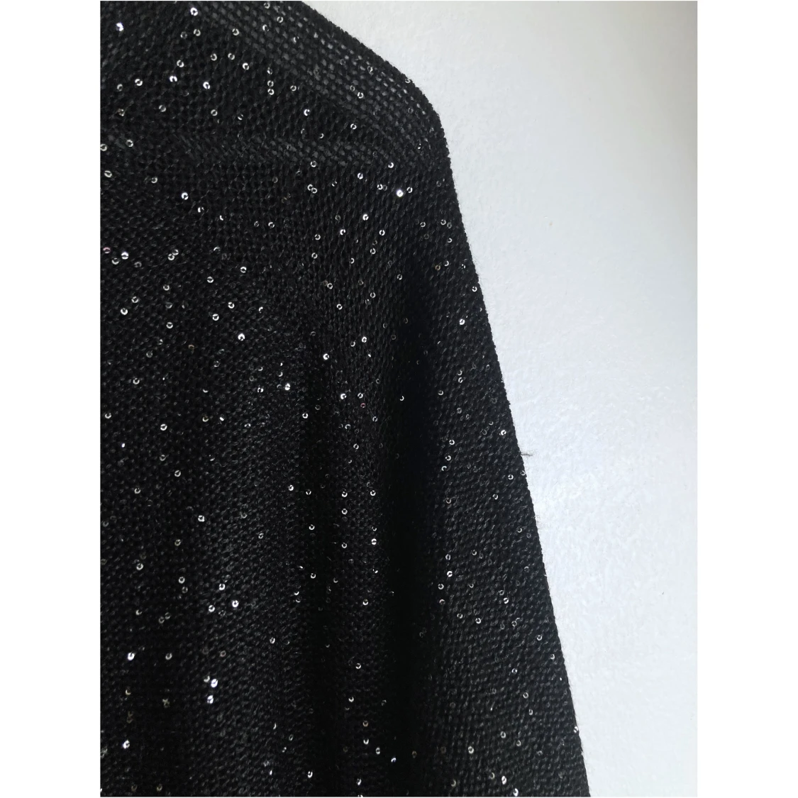 Svart lång stickad tröja, paljetter, M 40/42, miniklänning, silver, fest, party - 92