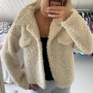 Teddy jacka  - Snygg Teddy jacka