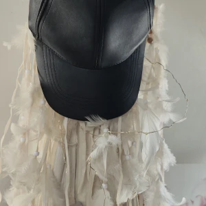 Keps i fuskskinn - Nyskick