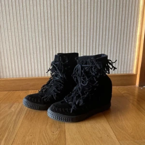 Köpt på vinte kom inte till användning så säljer. - Bra skick 