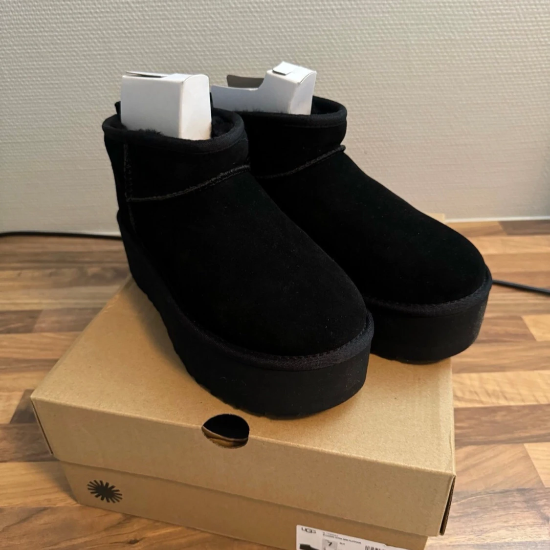 Ugg ultra mini platform
