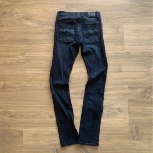 Nudie jeans  - Ett par riktigt sjysta jeans storlek  W27 L32