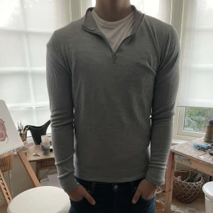 Lindbergh half zip  - Så gott som oanvänd. Nypris 800