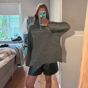 Läder shorts - Säljer mina sjukt snygga lädershorts 