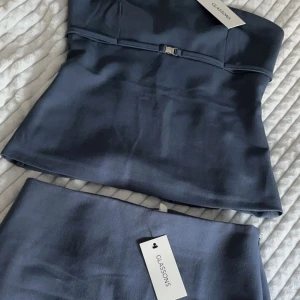 Matchande set  - Säljer detta skitsnygga matchande set eftersom att den e lite för liten för mig 😫Köpta i en butik i Australien o båda delarna e oanvända med prislapparna kvar! 