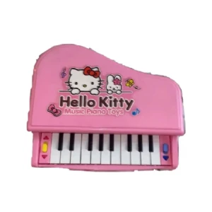 Hello Kitty piano - Hello kitty piano som jag hade när jag var liten💓 den är i perfekt skick och man måste sätta i batterier så att den ska funka. Perfekt för hello kitty fans eller en bra leksak för barn💓 Swish eller köp nu! 