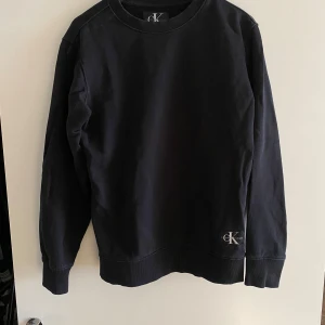 Calvin Klein Sweatshirt - Calvin Klein sweatshirt Storlek: S
