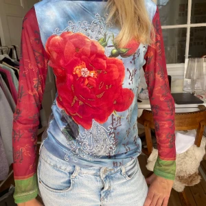 Tröja  - Jättefin o cool i bra skick 💕💕