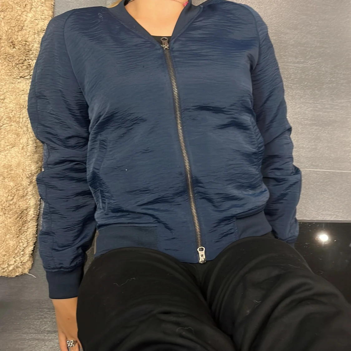 Mörkblå jacka från koul 