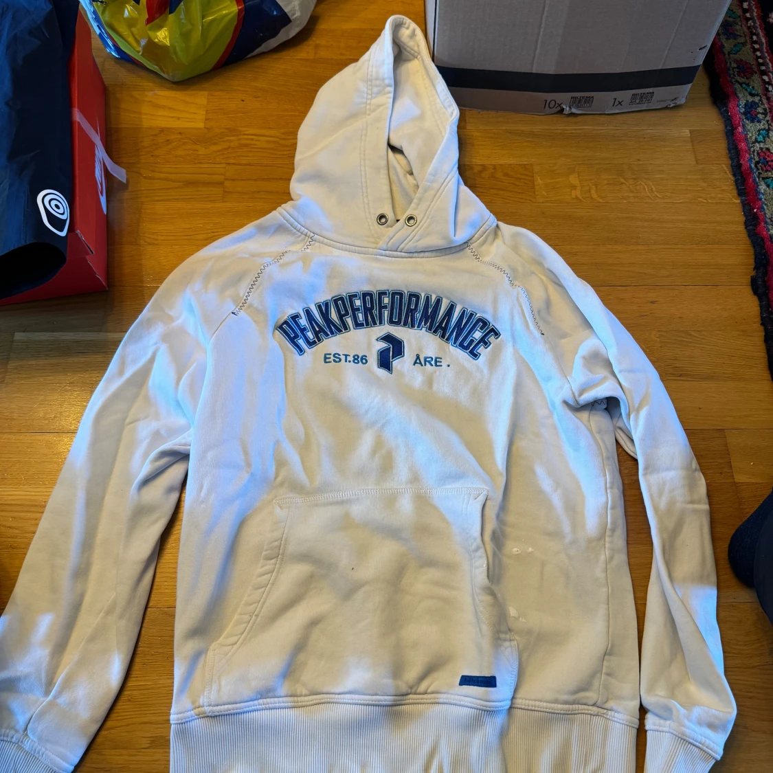 Peak performance tröja