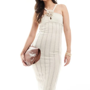 Klänning  - Klänning från bershka helt ny oanvänd. 