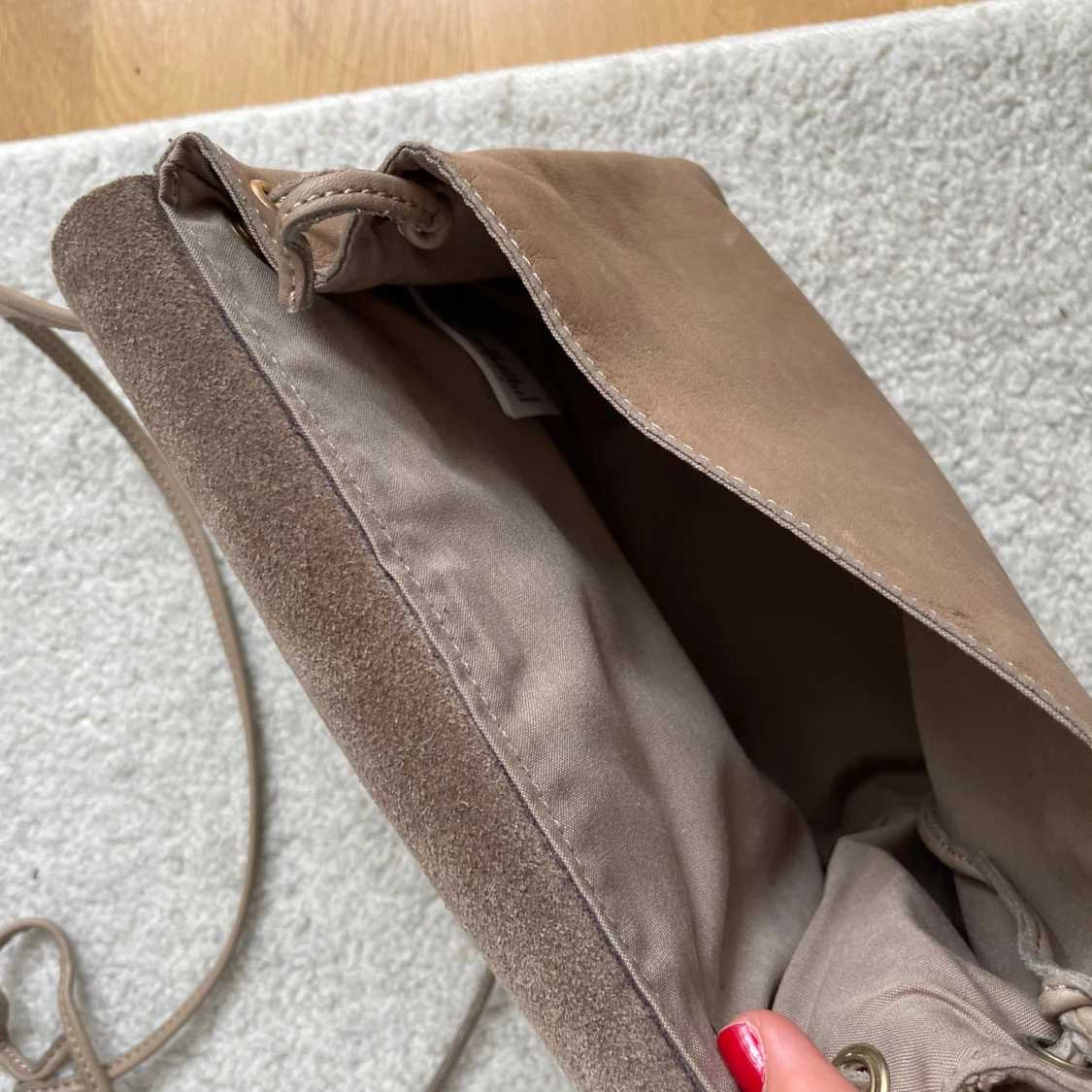 Beige axelväska från COS - 93