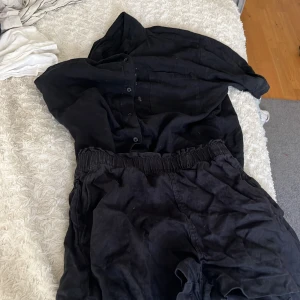 Linne sett - Shortsen från hm tröjan från lager 157 Tryck inte på köp direkt