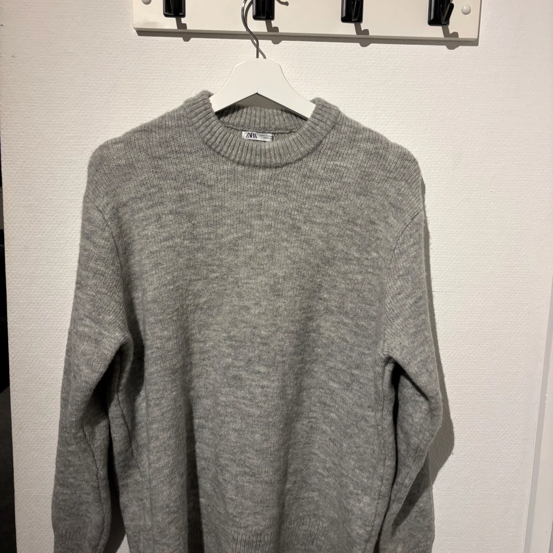 Zara tröja
