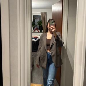 Kavaj - Grön kavaj från hm, aldrig använd. 