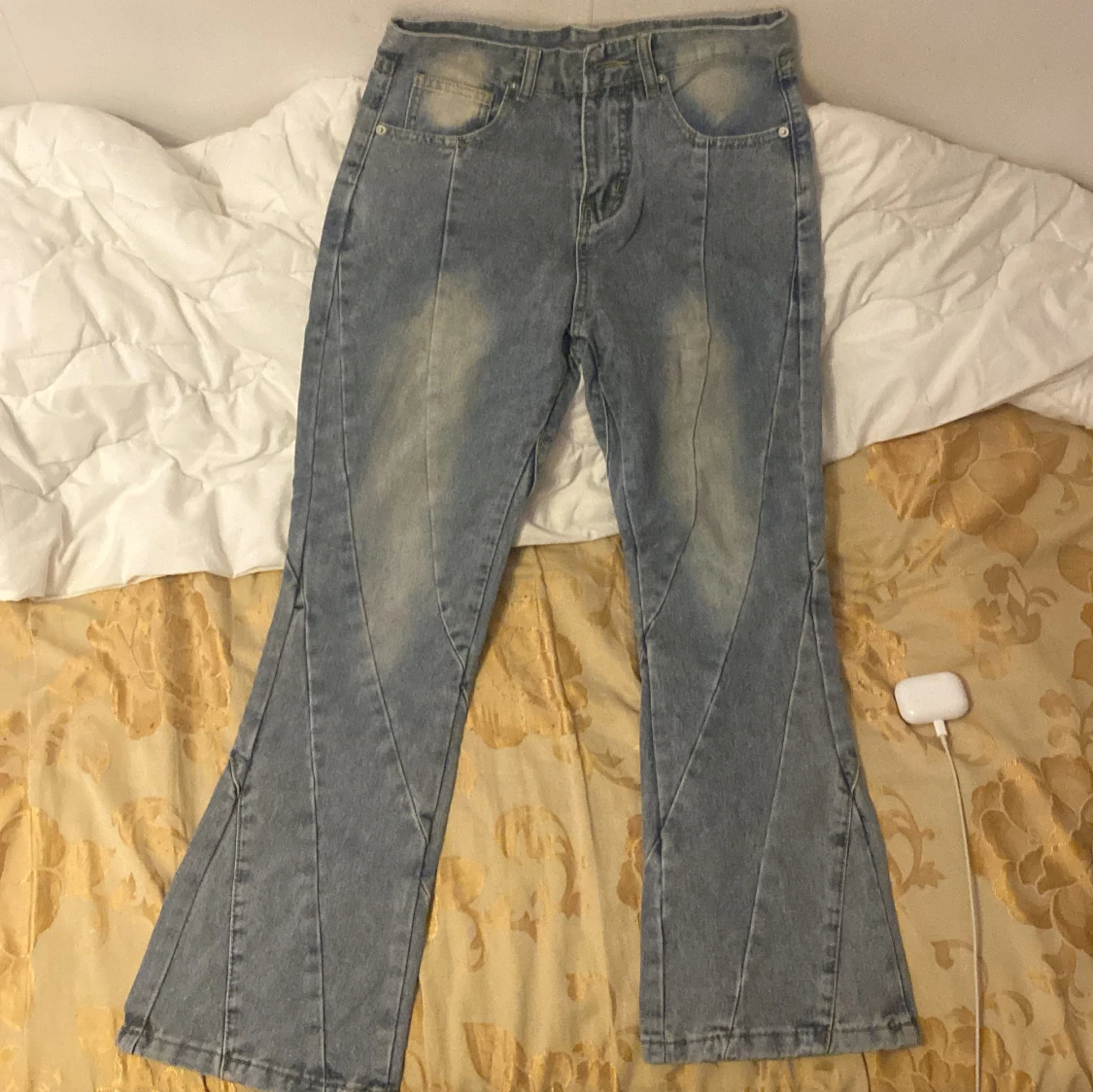 Blå bootcut jeans