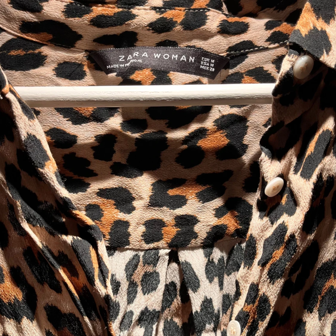 Leopardmönstrad blus från Zara - 91