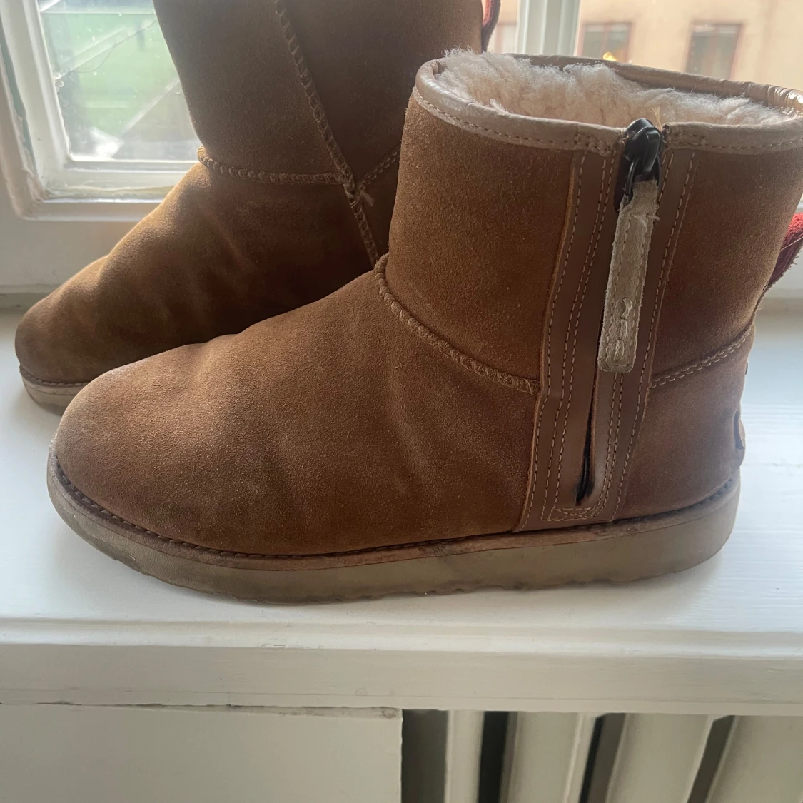 Bruna UGG boots med dragkedja - 91