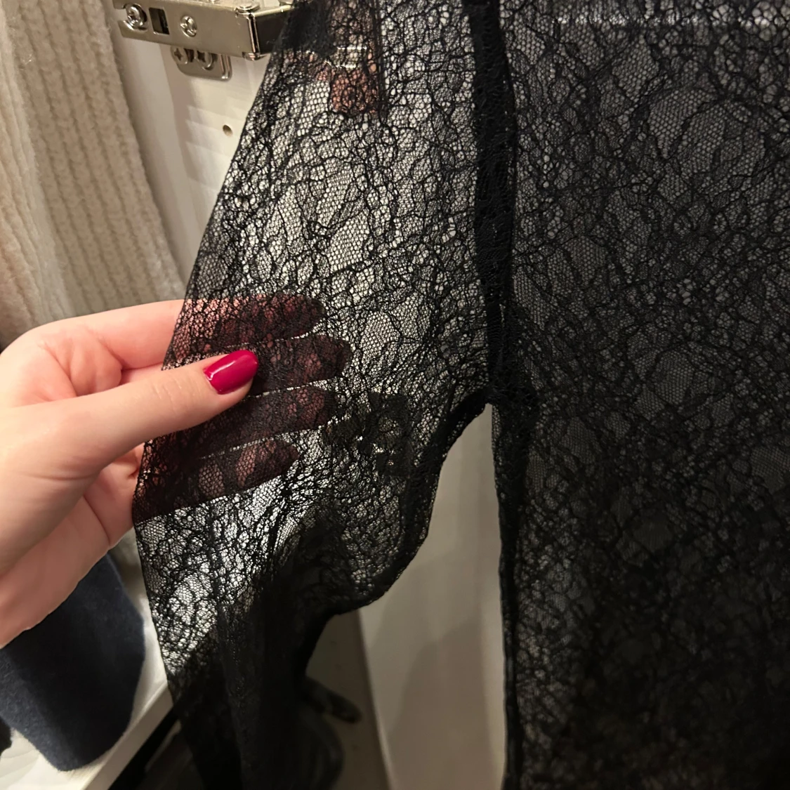 Svart spetstopp från Kappahl - 90