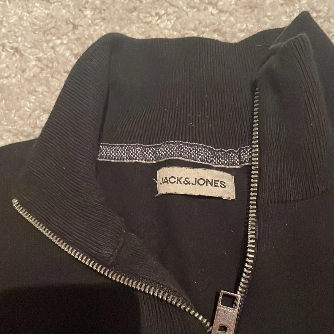 Svart Half zip  - 92