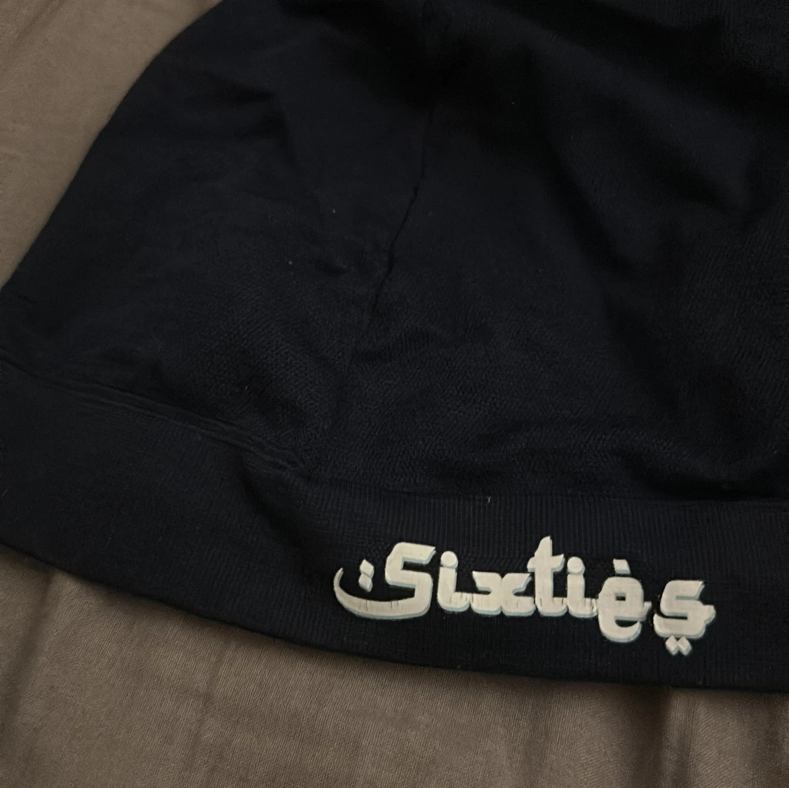 marinblå mössa från Sixties - 90