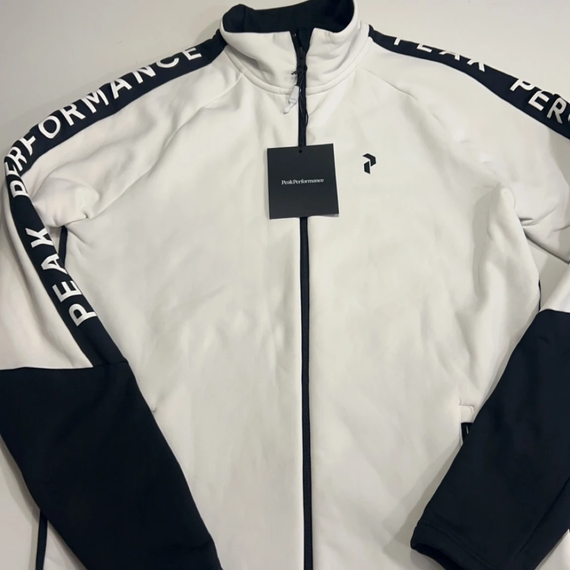 Peak performance tröja 