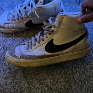 Nike blazers mid - Bra skicka, väldigt fina skor ord pris 1200kr