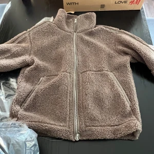 Teddy pile jacket  - Populär Teddy jacka från hm  