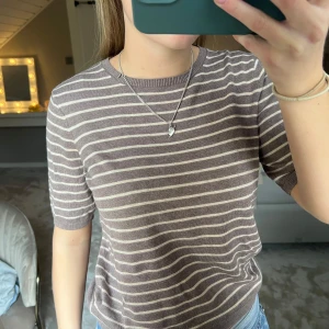 Gullig T-shirt  - Söt T-shirt 😍