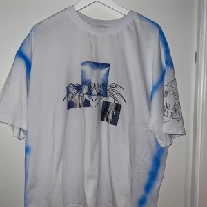 Angel t-shirt - Asfet tisha som behöver ett nytt hem. 🙏