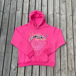 Pink sp5der hoodie - Säljer en ny knappt använd sp5der hoodie i size M