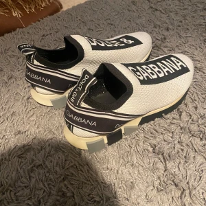 Dolce&gabbana skor  - Alldrig använda då de inte riktigt är min stil men de är super bekväma och och har style går att ha till vad som helst 