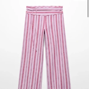 SÖKER - söker dessa byxor från Mango!  Storlek M/L/XL🫶40/42/44