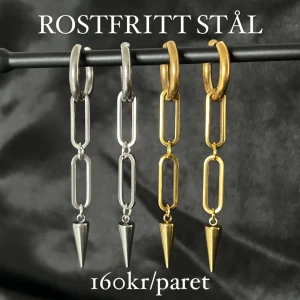 Örhängen rostfritt stål - Säljer dessa örhängen i silver samt guld! De är i materialet rostfritt stål . Säljes för 160kr/paret😍