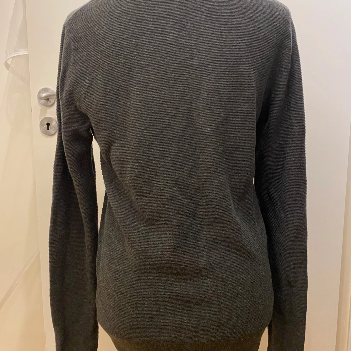 Grå stickad tröja från Calvin Klein Jeans - 93