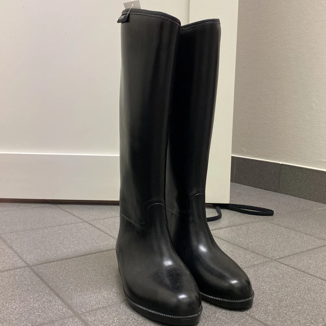 Svarta höga ridstövlar - 91