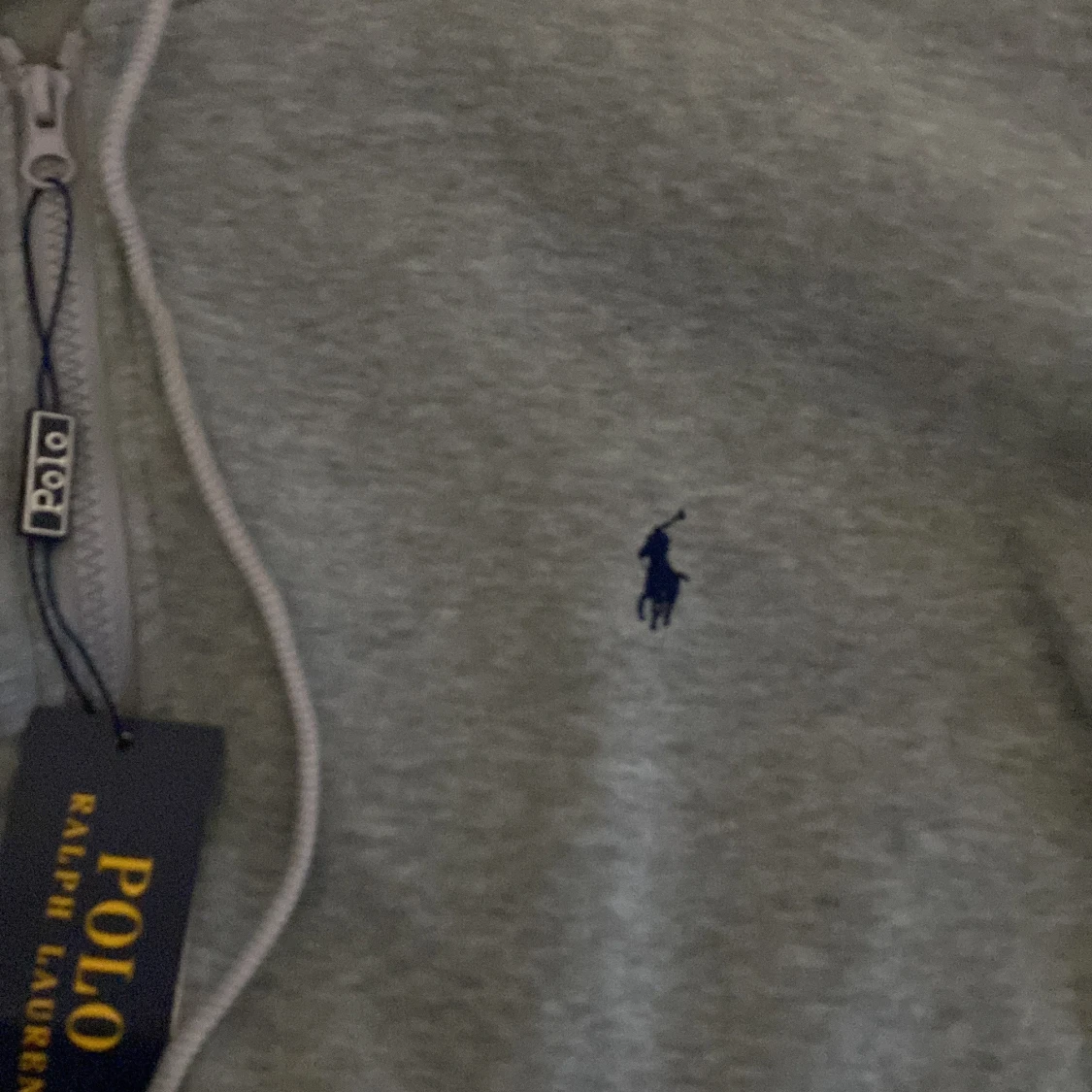 Grå hoodie från Ralph Lauren - 1