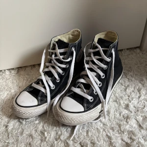 Converse - Svarta converse.