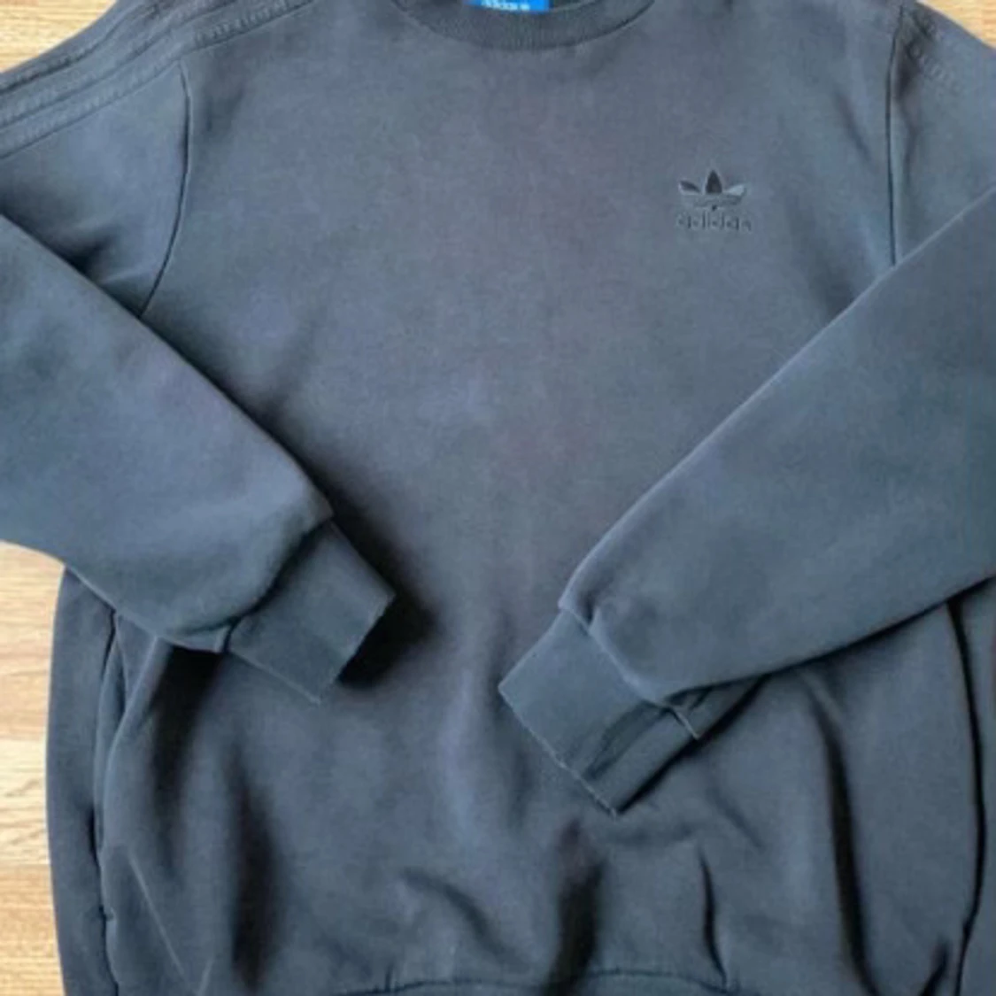 Svart tröja från Adidas - 1