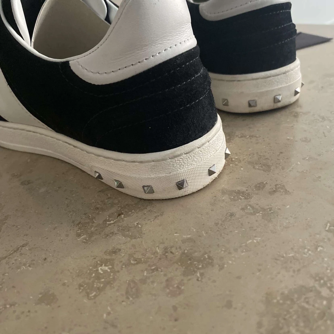 Svarta valentino Flycrew - 3