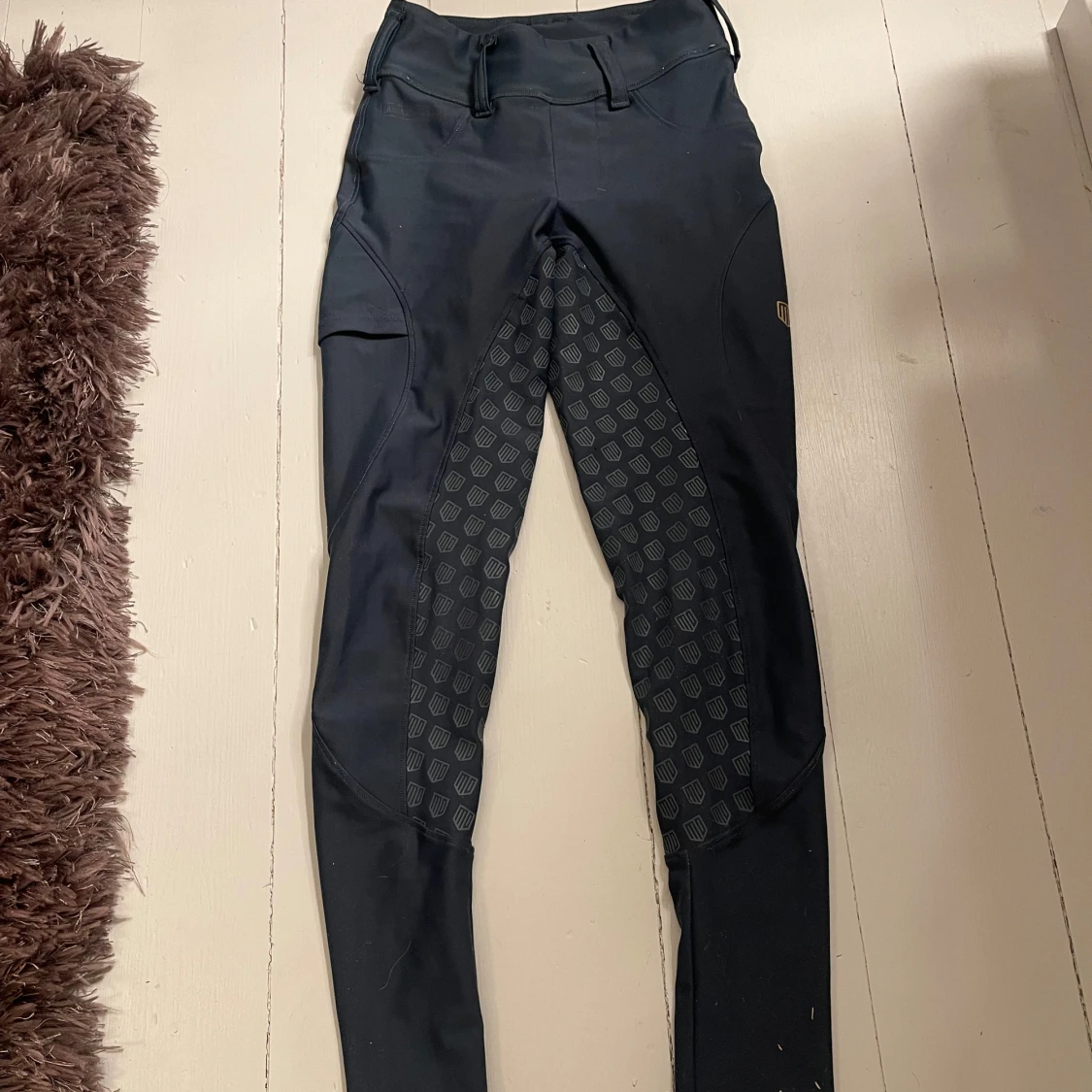 Mörkgröna ridbyxor från Maya Delorez - 1