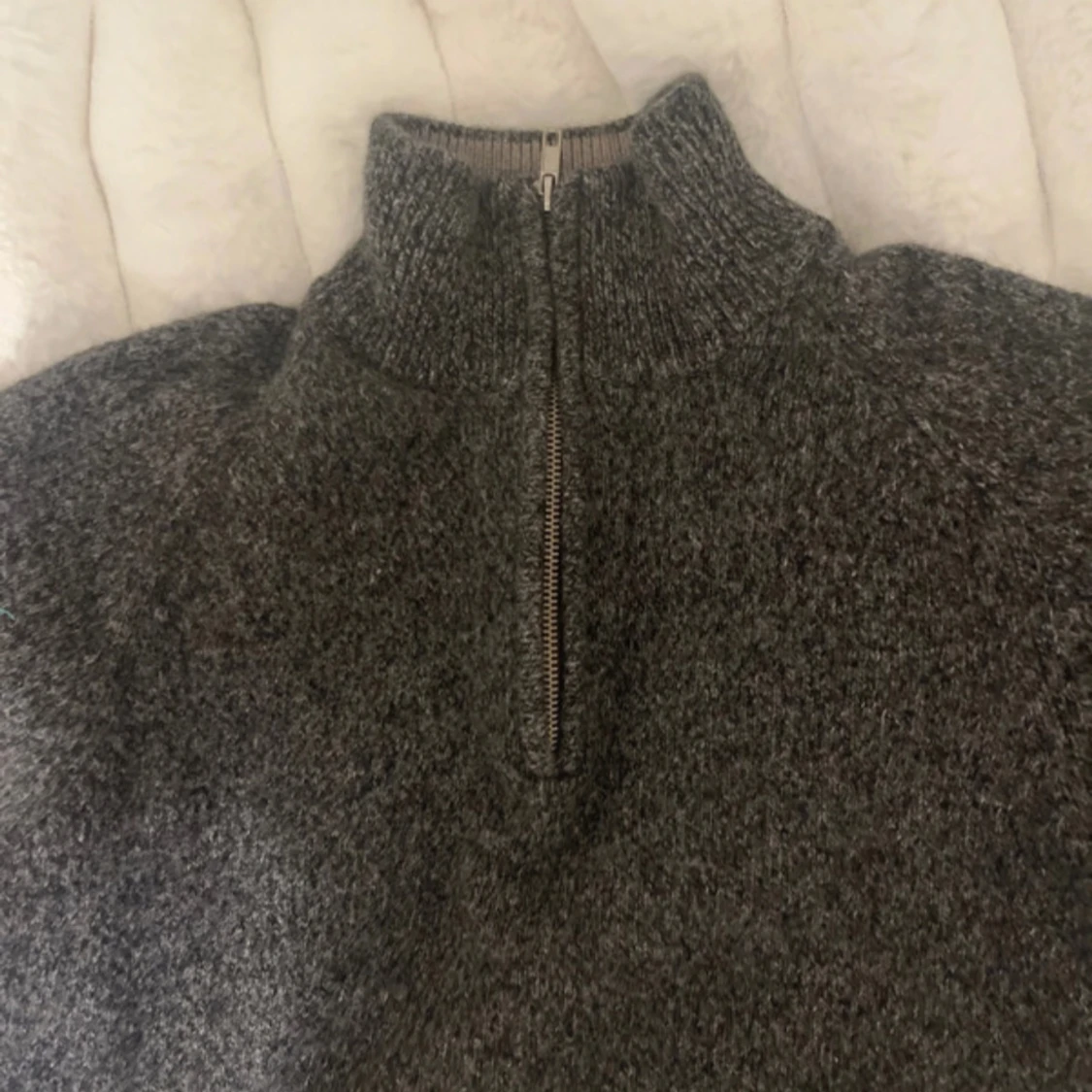 Grå tröja med dragkedja från Atlant - 1