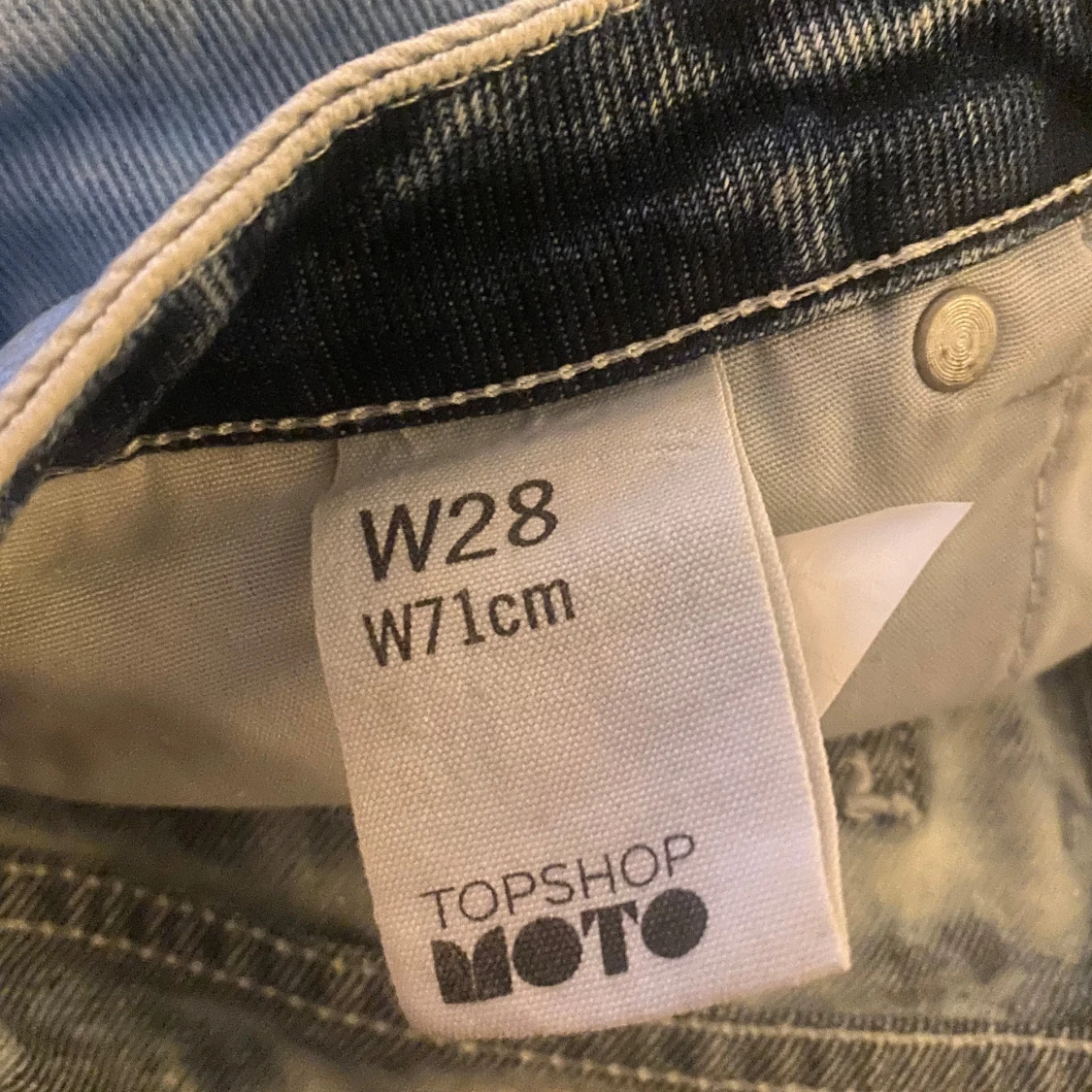 Ljusblå jeansshorts - 2