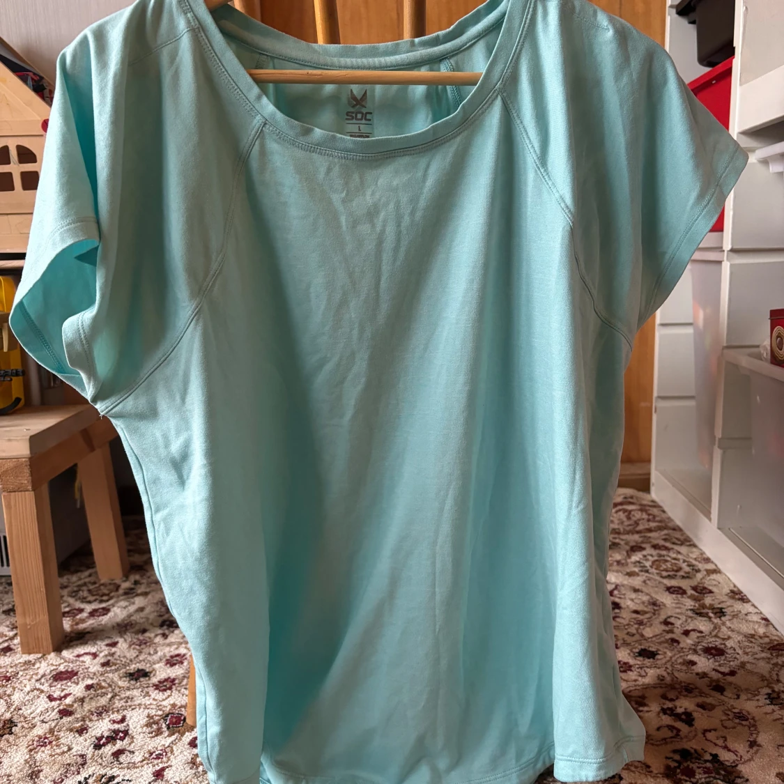 Ljusblå t-shirt från SOC