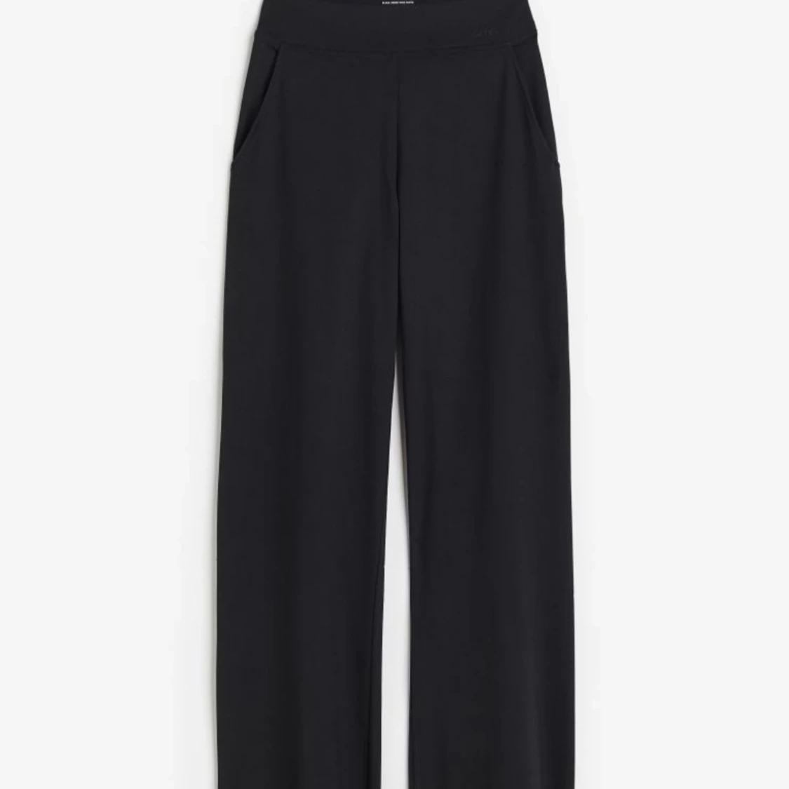 Svarta byxor från AIM'N - 90