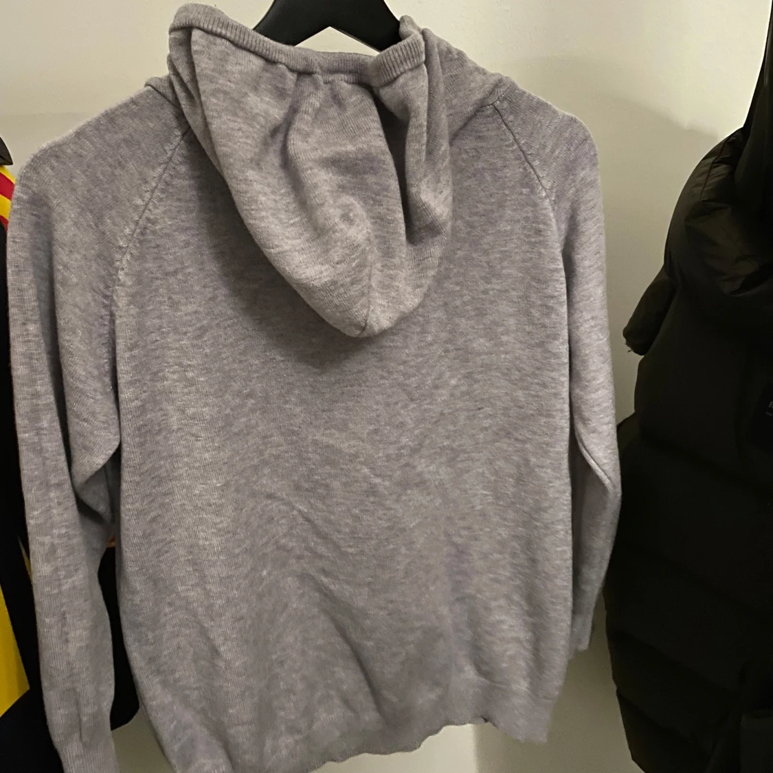 Grå kashmir hoddie - 90