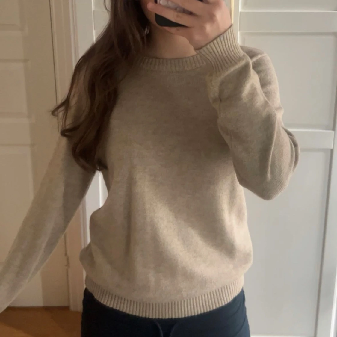 Beige stickad tröja