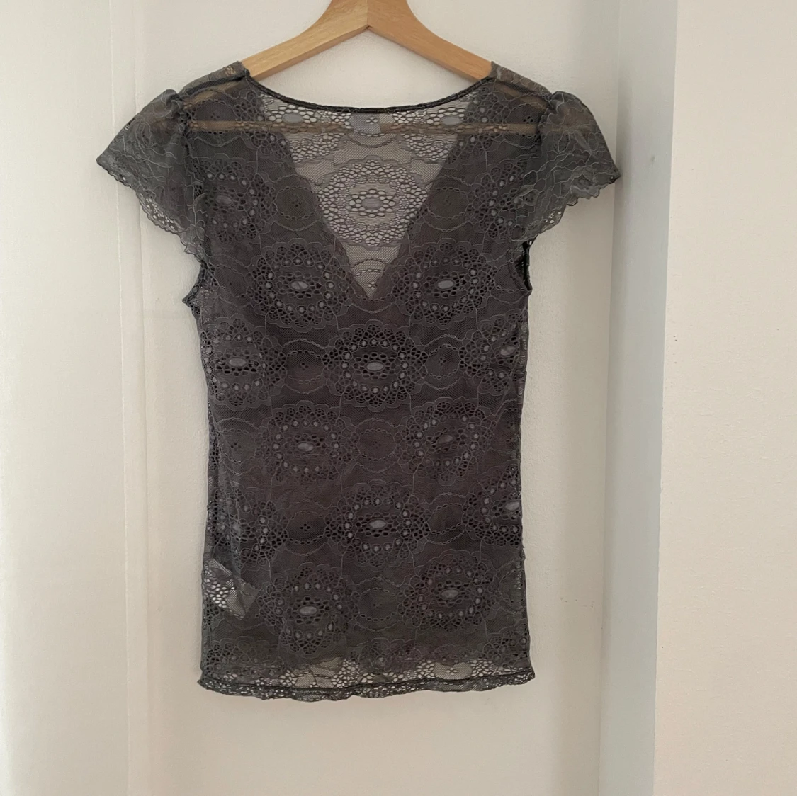 Grå spetsblus från Saint Tropez - 92